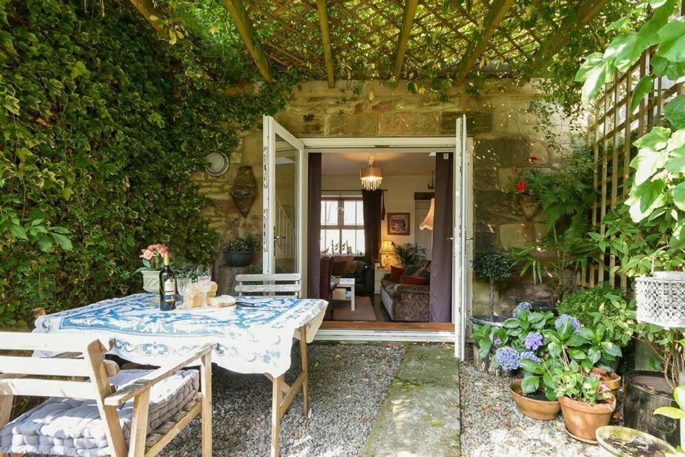 The Bakehouse Villa Seahouses Exterior photo